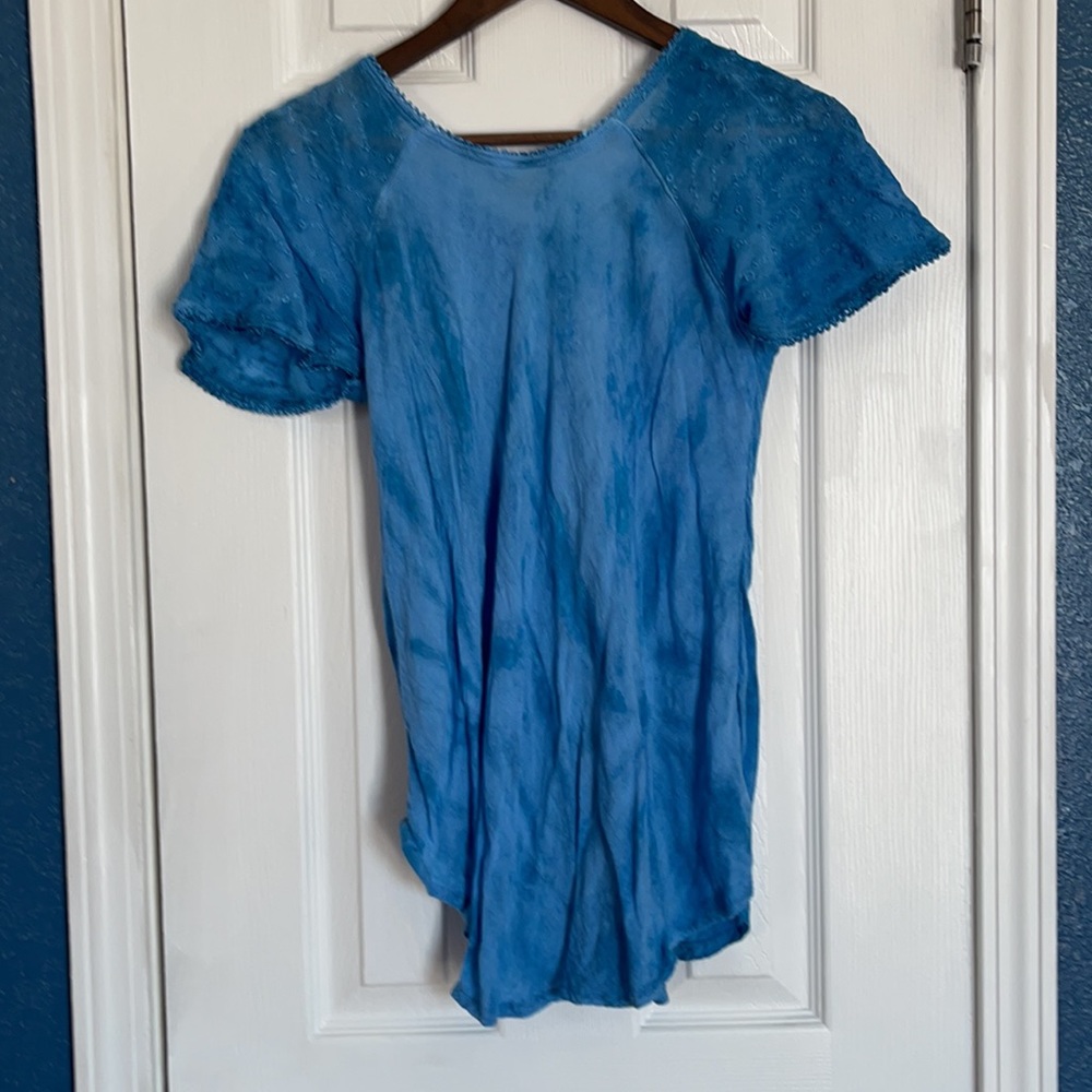 Blouse - Picture 2 of 6